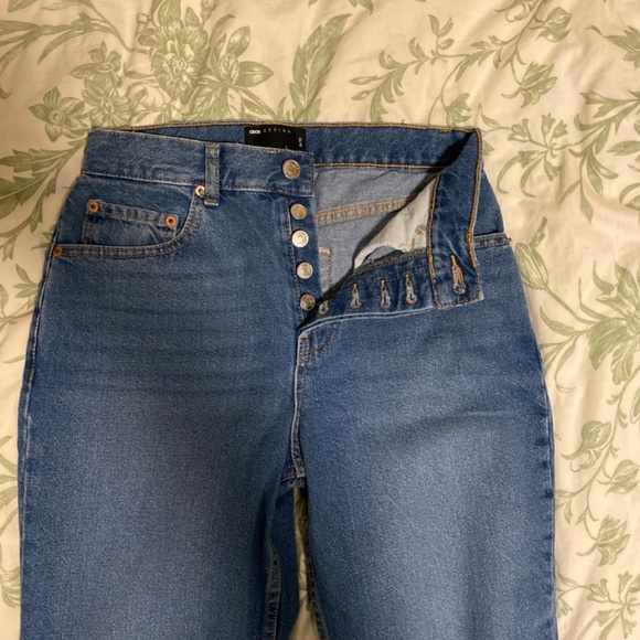 ASOS 90s rough hem jeans - Picture 2 of 5